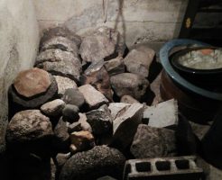 【奈良市元林院町】漬物石の処分☆地下室がすっきりと片付きご満足いただけました！