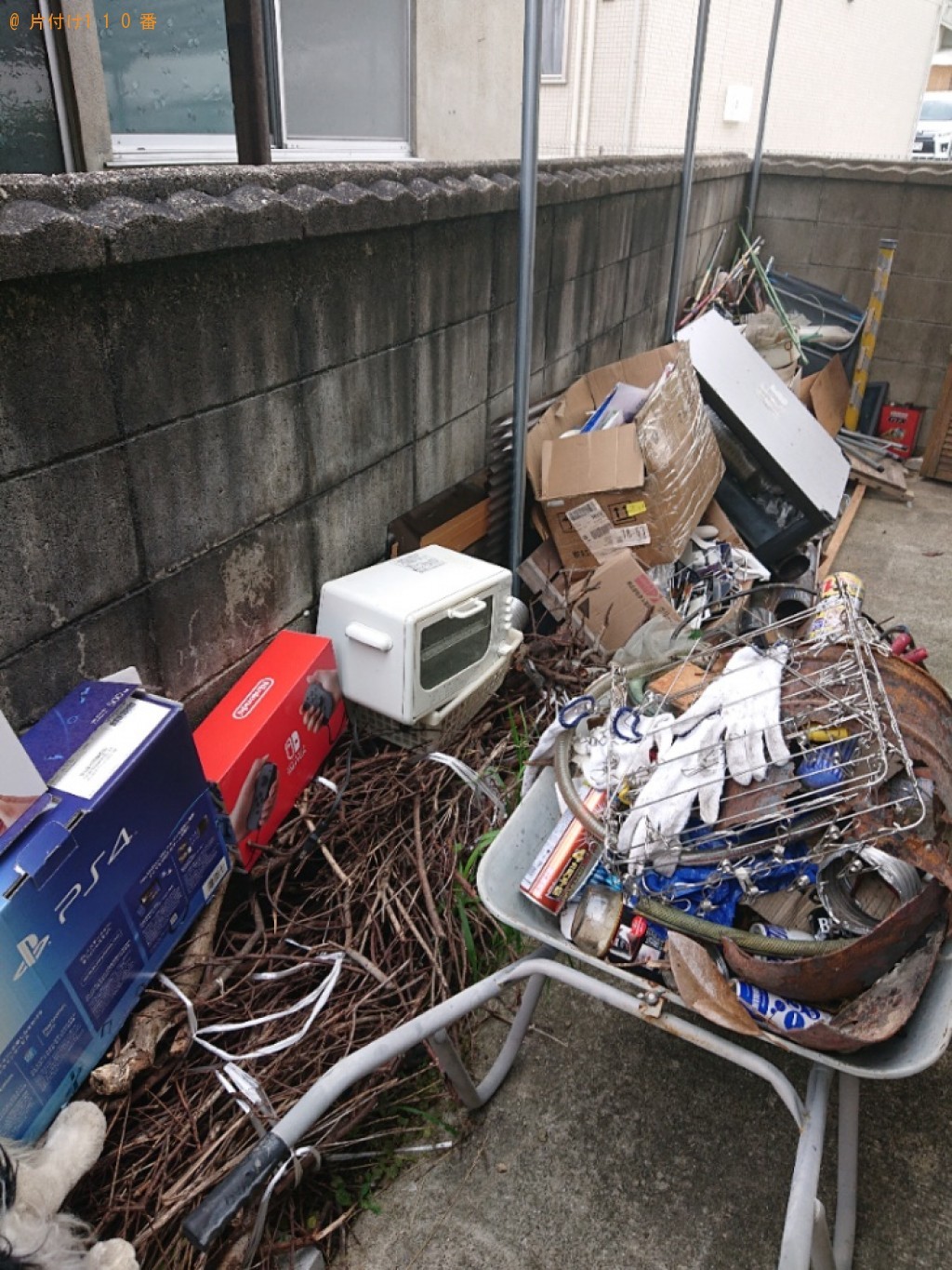【橿原市】冷蔵庫、トースター、折り畳みベッド、一輪車、枝等の回収