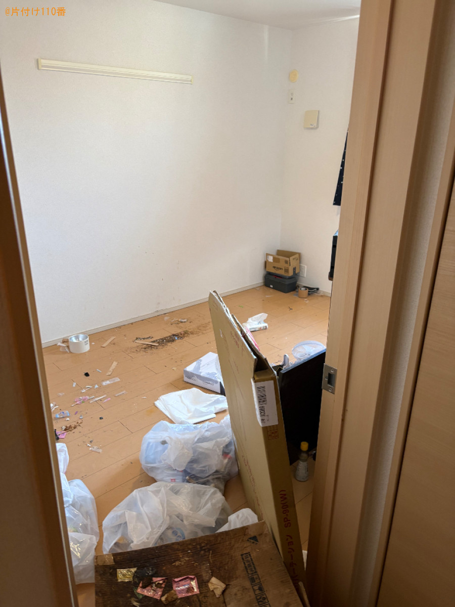 洗濯機、本棚、脚立、マット、すのこ、ちゃぶ台等の回収と荷物の運搬